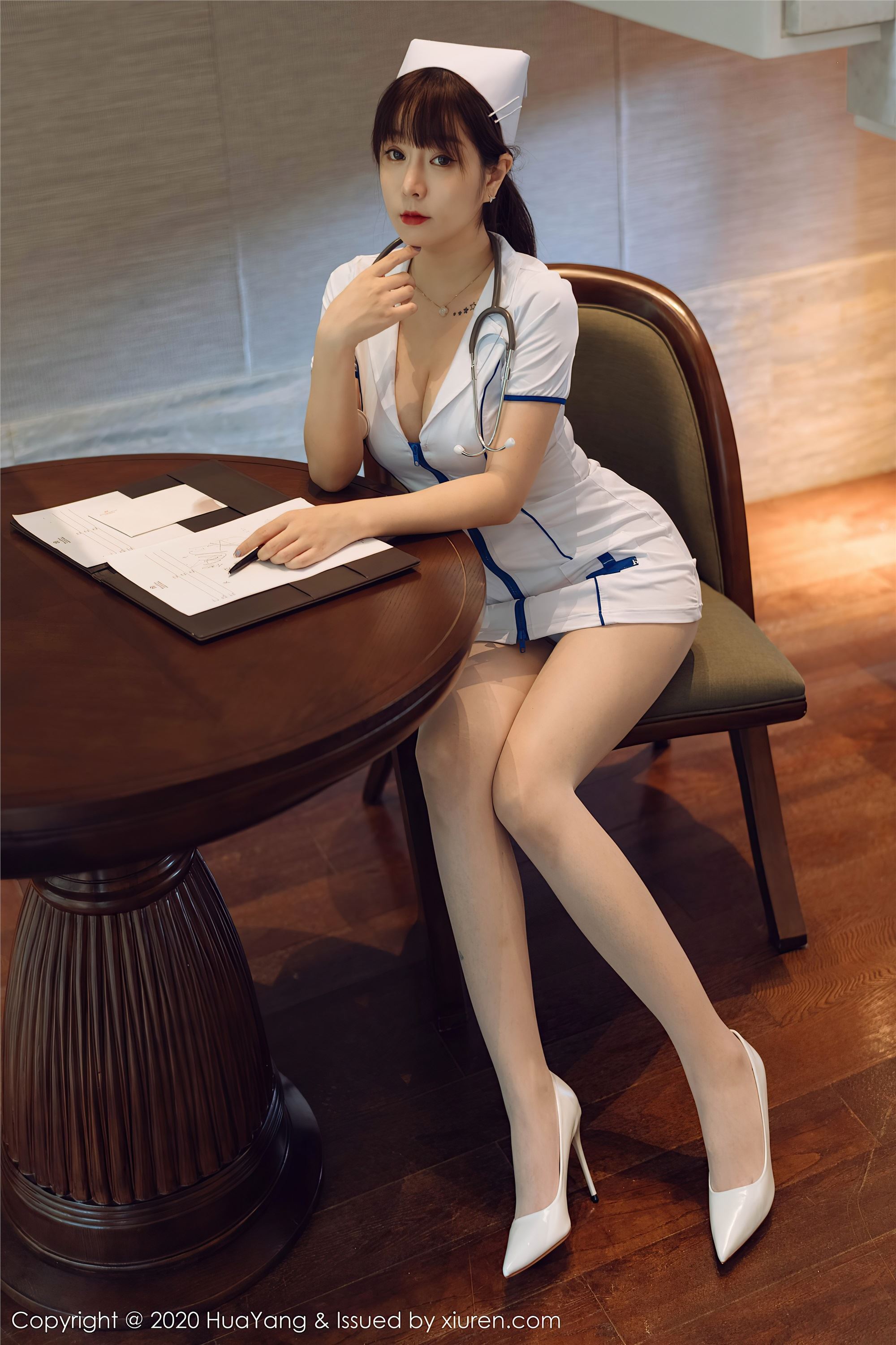 HuaYang花漾 2020.11.27 Vol.330 王雨纯